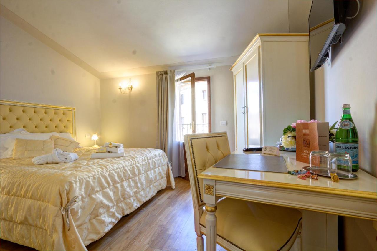 Hotel In