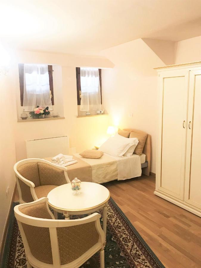 In 3* Volterra