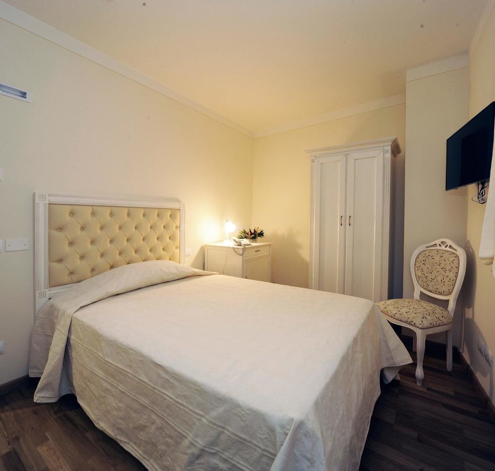In Hotel Volterra