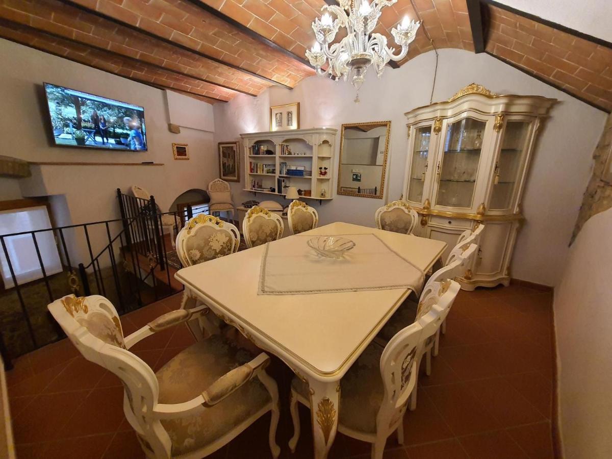 In Hotel Volterra