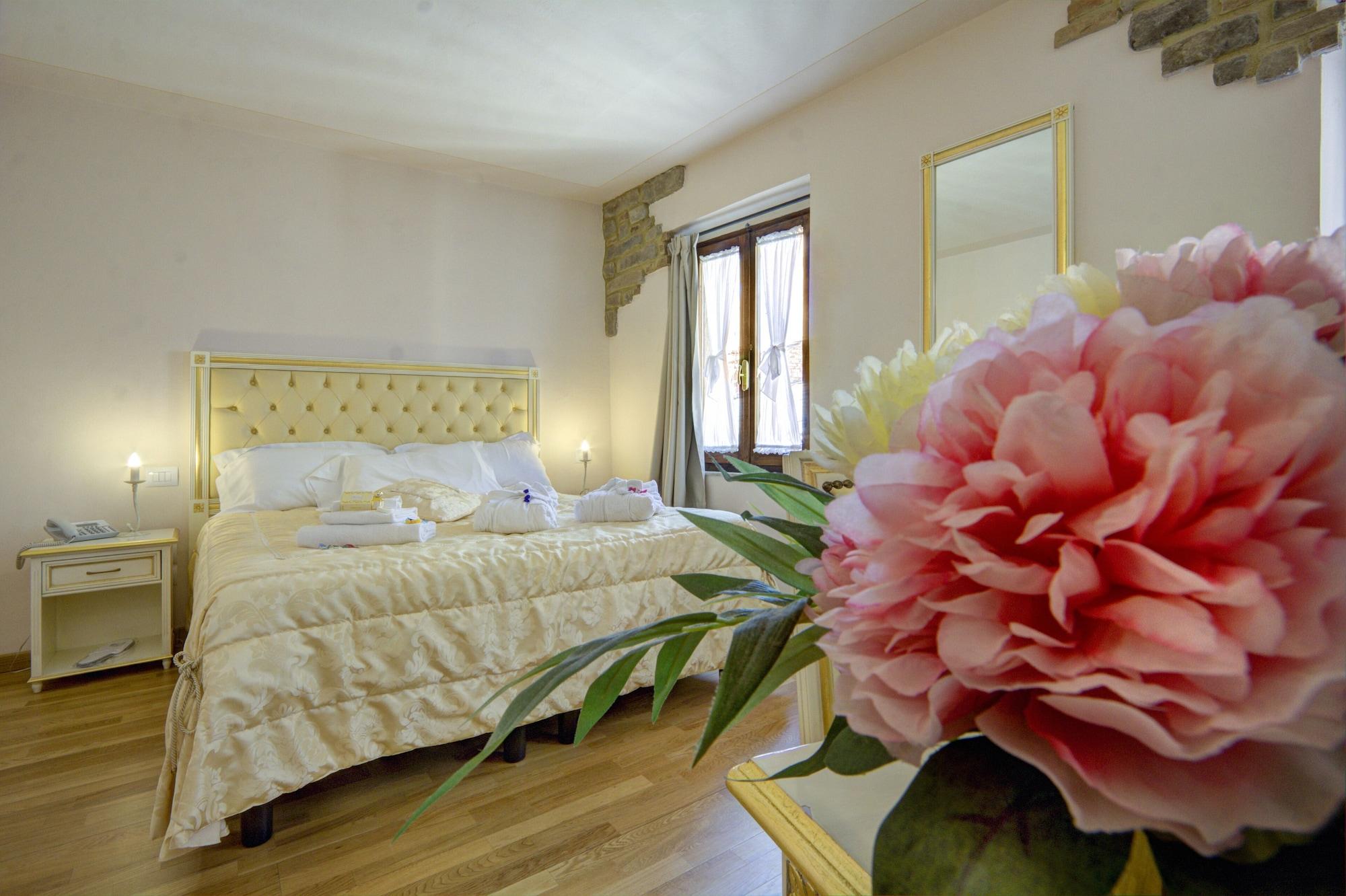 Hotel In 3*
